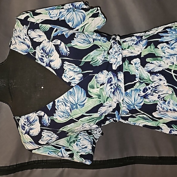 Tori America Dress - Picture 2 of 6